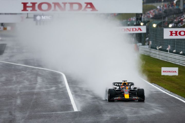 Max Verstappen sur la piste de Suzuka, lors du Grand Prix du Japon, le 9 octobre 2022. (AFP)