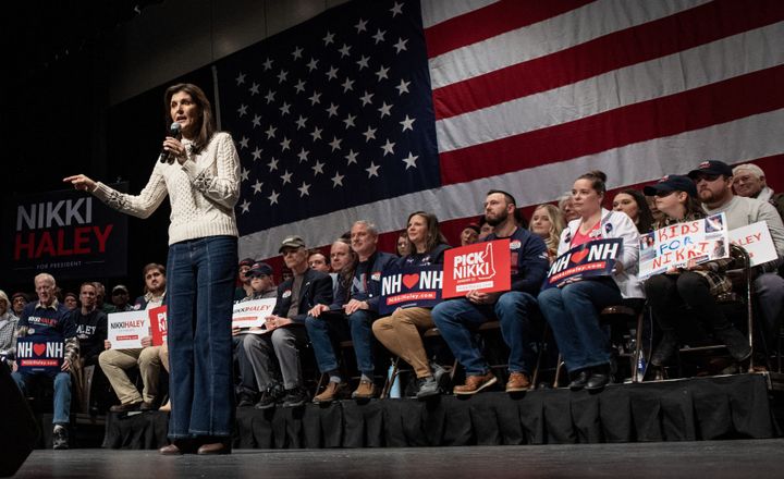 Nikki Haley during a meeting for the Republican Party primaries, January 21, 2024, in Exeter (New Hampshire, United States).  (JOSEPH PREZIOSO / AFP)