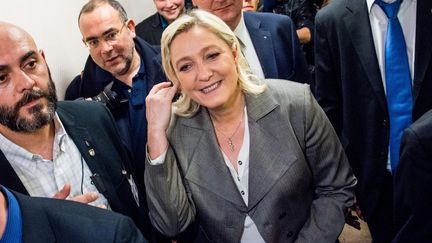 Marine Le Pen arrive au si&egrave;ge du Front national &agrave; Nanterre (Hauts-de-Seine) pour les r&eacute;sultats du second tour des &eacute;lections d&eacute;partementales, le 29 mars 2015. (MAXPPP)