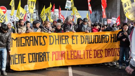 Manifestation de soutien aux migrants, à Calais, le 23 janvier 2016. (MAXPPP)