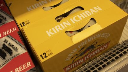 Des bières Kirin Ichiban, dans un magasin de Cupertino, en Californie (Etats-Unis), le 21 novembre 2019.&nbsp; (YICHUAN CAO / NURPHOTO / AFP)