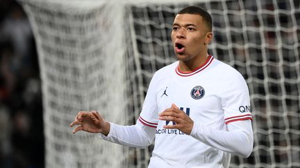 Kylian Mbappé, ici face au Stade Rennais au Parc des Princes, le 11 février 2022.&nbsp; (FRANCK FIFE / AFP)