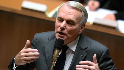 Le Premier ministre Jean-Marc Ayrault s'exprime lors de la s&eacute;ance de questions au gouvernement, le 29 octobre 2013 &agrave; l'Assembl&eacute;e nationale.&nbsp; (PIERRE ANDRIEU / AFP)