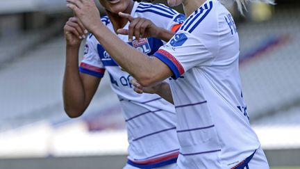 La joie des Lyonnaises Wendie Renard et Ada Hegerberg (STEPHANE GUIOCHON / MAXPPP)