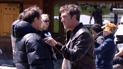 François Cluzet sur le tournage de &quot;11,6&quot; en pleine discussion avec le réalisateur Philippe Godeau
 (France3/Culturebox)