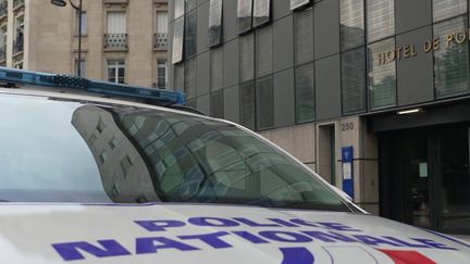 Une petite fille de trois ans a été frappée par son enseignante, dans une école maternelle située dans le 15e arrondissement de Paris. Cette dernière a été placée en garde à vue.