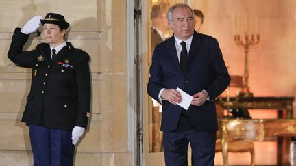 Regarder la vidéo DIRECT. Nouveau gouvernement : 10 jours après la nomination de François Bayrou à Matignon, l'annonce de la liste des ministres toujours en suspens