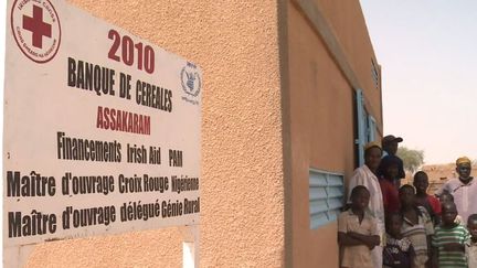 Le village d'Assakaram bénéficie d'une banque céréalière pour l'aider à surmonter la crise alimentaire. (AFP)