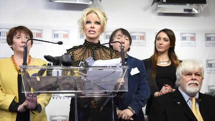 "Je demande aux députés français d'abolir le gavage" : l'actrice Pamela Anderson s'attaque au foie gras