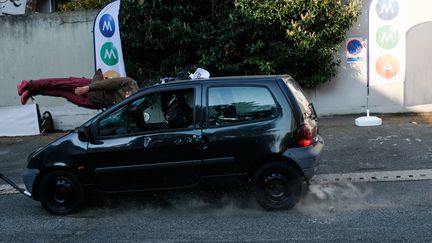 Premier crash-test avec une trottinette organisé en 2019. (LILIAN CAZABET / MAXPPP)