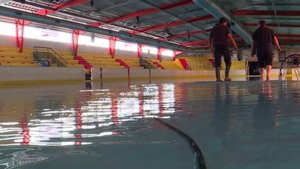 Sécheresse : l’eau des patinoires et des piscines réutilisée pour les espaces verts à Niort