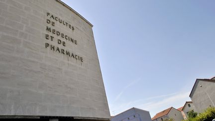 La Faculté de médecine et de pharmacie de l'Université de Clermont-Ferrand. (THIERRY ZOCCOLAN / AFP)