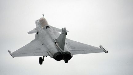 &nbsp; (Illustration : Un rafale au cours d'un exercice en Bretagne © MaxPPP)