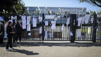 Le collège Bracke Desrousseaux, où était scolarisée Lindsay, le 26 mai à Vendin-le-Vieil (Pas-de-Calais). (SEVERINE COURBE / MAXPPP)