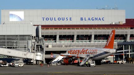 &nbsp; (Bercy confirme le choix du consortium chinois pour l'aéroport de Toulouse © MaxPPP)