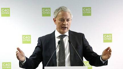 Le maire d'Auckland (Nouvelle-Zélande), Phil Bruce Goff, le 23 octobre 2017 à Paris. Il fait désormais partie des personnes interdites de territoire par la Russie. (PATRICK KOVARIK / AFP)