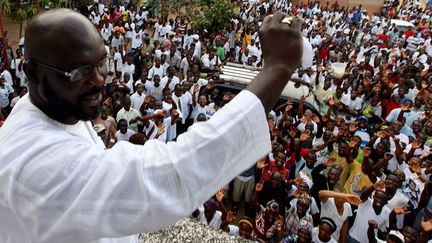 George Weah, le nouveau président élu du Libéria. A ses détracteurs, il déclare qu'il mesure l'importance et la responsabilité de sa tâche. (Photo Reuters/Luc Gnago)