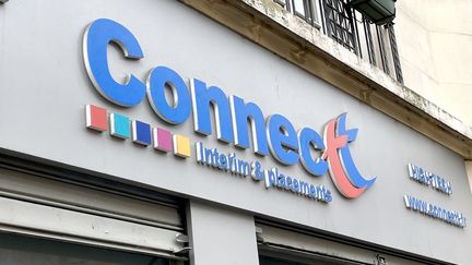 La façade d'une des agences d'intérim du groupe Connectt à Paris. (DIMITRI MORGADO / RADIO FRANCE)