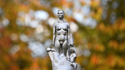 La sculpture représentant Mary&nbsp;Wollstonecraft, à Londres, le 10 novembre 2020.


 (JUSTIN TALLIS / AFP)