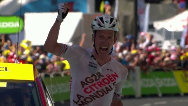 Quel numéro de Bob Jungels ! Le Luxembourgeois était parti tout seul à 62 kilomèttres, il s'impose à Châtel après avoir résisté dans le Pas de Morgins. Thibaut Pinot aura tout tenté mais il prend finalement la 4ème place après avoir été repris par le duo Castroviejo (2ème) et Verona (3ème).