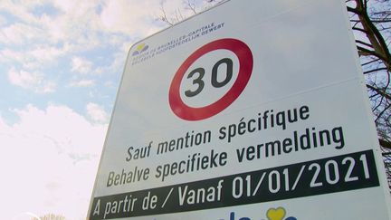 Belgique : l'immense majorité des axes routiers bruxellois sont désormais limités à 30 km/h