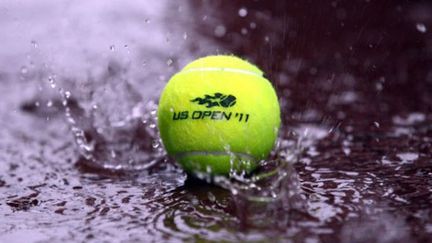 Balle sous la pluie (JULIAN FINNEY / GETTY IMAGES NORTH AMERICA)