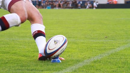 Ballon de rugby au stade Chaban-Delmas. (PIERRE BRETEAU / FRANCE-BLEU GIRONDE)