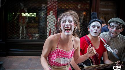 Vendredi 17 Juillet :
Une troupe de clowns rieurs et détraqués !
"Allez viens ! hahaha"
 (Baptiste Lobjoy)