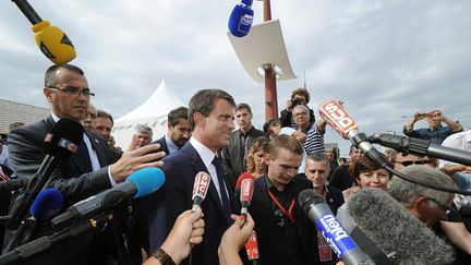 Le Premier ministre, Manuel Valls, le 28 ao&ucirc;t 2014, &agrave; La Rochelle (Charente-Maritime).&nbsp; (XAVIER LEOTY / AFP)