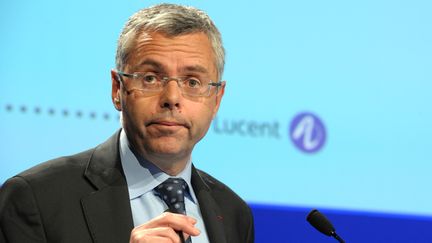 Le directeur g&eacute;n&eacute;ral d'Alcatel-Lucent, Michel Combes, le 7 mai 2013, &agrave; Paris. (ERIC PIERMONT / AFP)