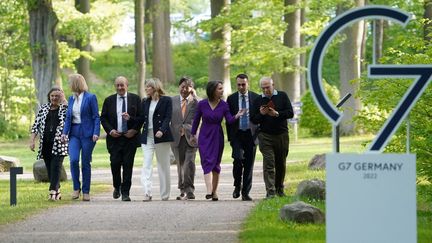 Les chefs de la diplomatie du G7, dont Josep Borrell, représentant pour&nbsp;l'Union européenne, le 12 mai 2022&nbsp;à Wangels, dans le nord de l'Allemagne. (MARCUS BRANDT / DPA / AFP)