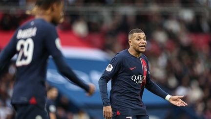 Le Parisien Kylian Mbappé contre Strasbourg (3-0), lors de 9e journée de Ligue 1, au Parc des Princes, le 21 octobre 2023. (FRANCK FIFE / AFP)