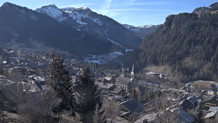 La station de Chatel&nbsp;(Haute-Savoie), située à 1 200 mètres d'altitude, le 25 décembre 2015. (CHATEL.COM)