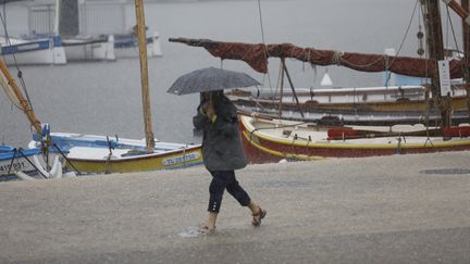 Un violent orage à Sanary-sur-Mer (Var), le 22 septembre 2020. (MAXPPP)