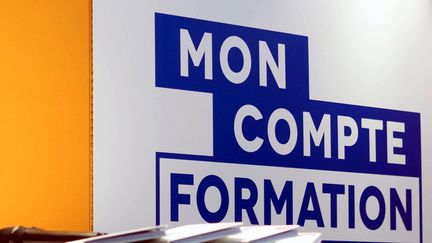 Illustration compte personnel de formation. (BRUNO LEVESQUE / MAXPPP)