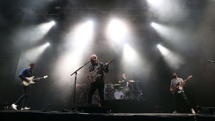 Les scènes sur lesquelles Two Door Cinema Club se produisent - ici en Ecosse le 5 août dernier - grossissent à vue d'oeil (ANDREW MACCOLL/SHUTTERS/SIPA / REX)