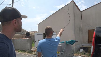 Le tremblement de terre a provoqué des fissures sur plusieurs dizaines de maisons à La Laigne (Charente-Maritime), le 16 juin 2023 (MAXPPP)