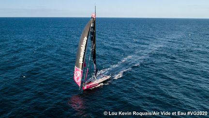 La skipper française Alexia Barrier (TSE - 4myPlanet), qui ferme la marche, devrait arriver en Vendée, entre le 25 et 27 février.