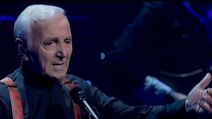 Charles Aznavour sur scène en 2015
 (capture d&#039;écran France 3 / Culturebox)