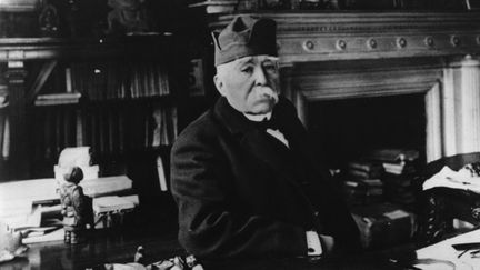 Clemenceau dans son cabinet de travail rue Franklin a Paris (1925)
 (© Collection musée Clemenceau, Paris/DR)