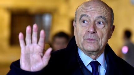 Certains dans l’entourage d’Alain Juppé laissent entendre que si jamais la question d’un plan B se posait, il serait alors le plus légitime. (GEORGES GOBET / AFP)