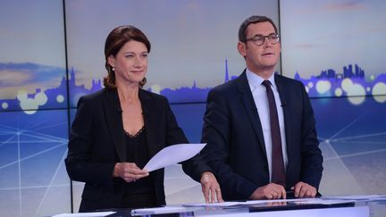 Les présentateurs de France 3&nbsp;:Carole Gaessler et Francis Letellier. (CHRISTOPHE FILLIEULE)