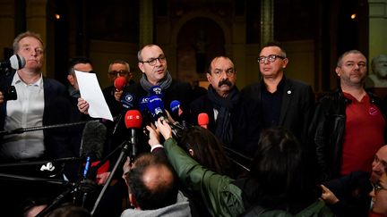 Les représentants des syndicats annonçant une première journée de mobilisation contre la réforme des retraites, à Paris le 10 janvier 2023 (JULIEN DE ROSA / AFP)