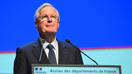 Le Premier ministre, Michel Barnier, s'exprime en clôture des Assises des départements de France à Angers (Maine-et-Loire), le 15 novembre 2024. (DAMIEN MEYER / AFP)