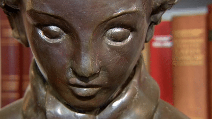 La statue du Petit Prince signée Consuleo de Saint Exupéry en 1939
 (France 3 / Culturebox)