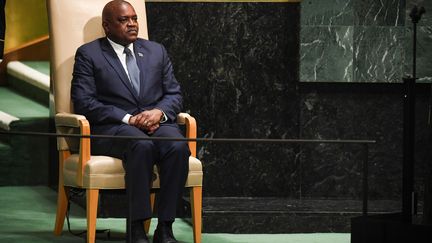 Le président du Botswana, Mokgweetsi Eric Keabetswe Masisi, attend son tour pour s'exprimer lors du débat général de la 73e session de l'Assemblée générale des Nations Unies à New York, le 27 septembre 2018. (TIMOTHY A. CLARY / AFP)