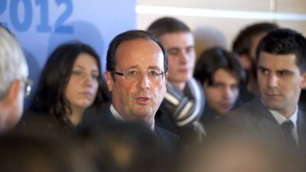 Hollande à Pierrefitte-sur-Seine en janvier 2012 (FRED DUFOUR / AFP)