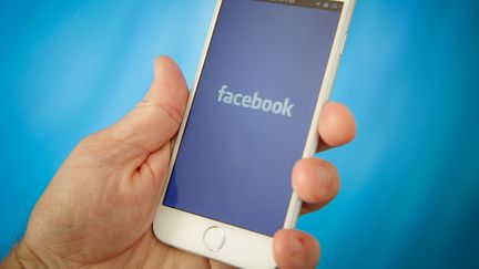 Facebook : le réseau social en sait-il trop ?