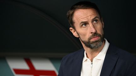 Le sélectionneur de l'équipe nationale anglaise, Gareth Southgate, durant le match de la Coupe du monde contre le pays de Galles, le 29 novembre 2022 à Doha. (INA FASSBENDER / AFP)