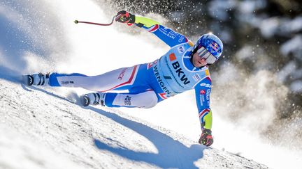 Alexis Pinturault sur la piste de Wengen (Suisse), lors du Super-G, vendredi 12 janvier 2024. (FABRICE COFFRINI / AFP)